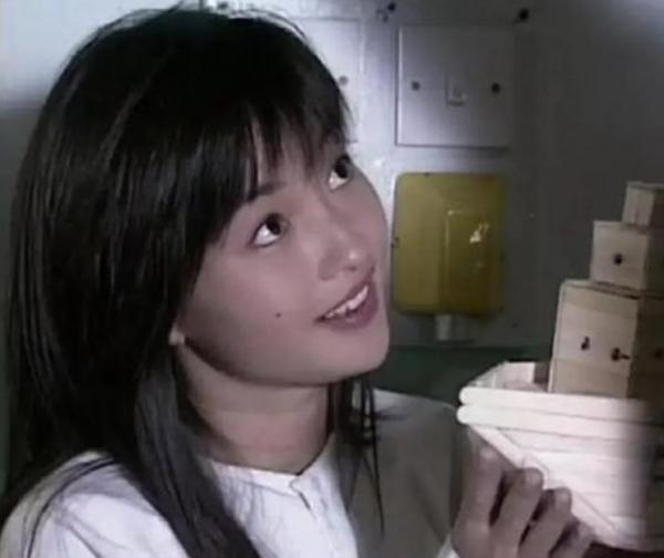 盤點TVB三位娃娃臉女星，她們一笑如沐春風，你還記得誰？
