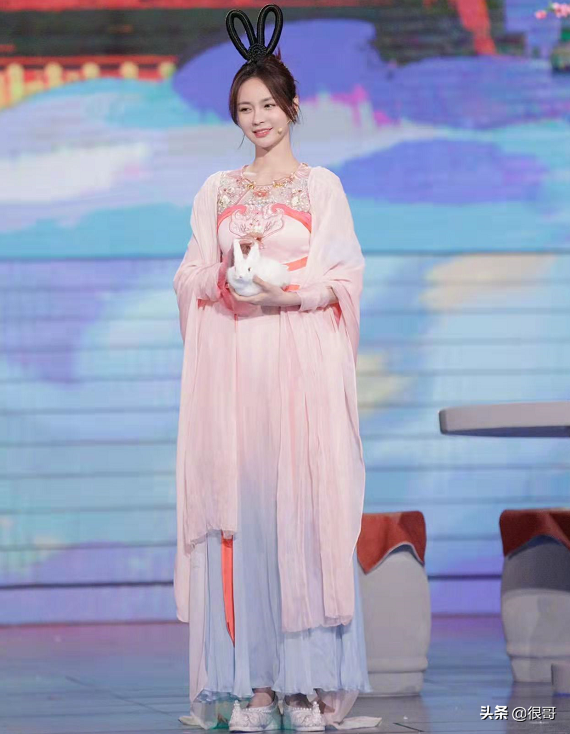 《湖南小年夜春晚》中的五位美女：沈夢辰被力捧，陳嘉男意外出圈