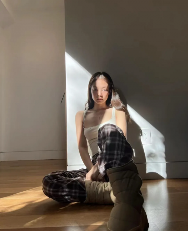 比伯，jennie 上腳全新YEEZY，親身示範“無效穿搭”