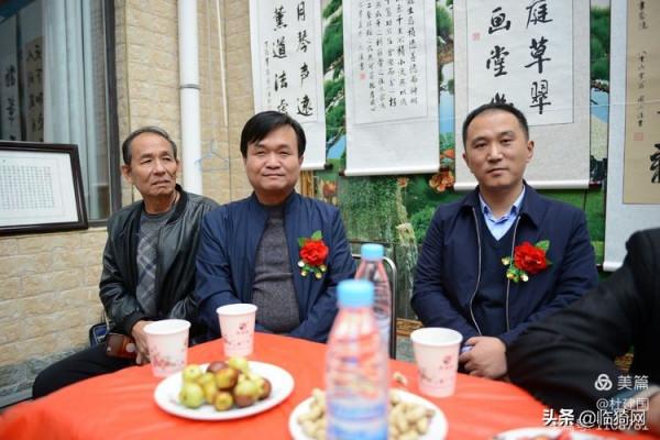 山西臨猗：叔侄倆舉辦的書法藝術個人家庭展在農家小院隆重開幕