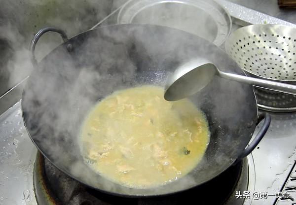 酸菜牛肉想要和飯店一樣好吃，處理酸菜有技巧，做對了才酸爽嫩滑