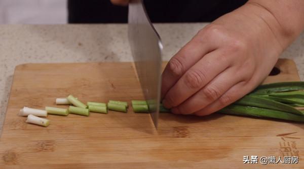 天冷了,我家隔天就用電飯鍋這樣燉魚,不用加水,別不懂吃魚 天冷了,我家隔天就用電飯鍋這樣燉魚,不用加水,別不懂吃魚