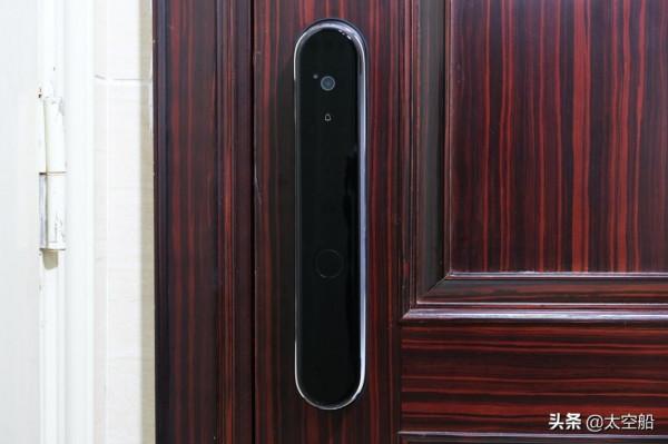 強大人臉識別,貼心實時監控,德施曼月光寶盒Q8F Pro評測 強大人臉識別,貼心實時監控,德施曼月光寶盒Q8F Pro評測