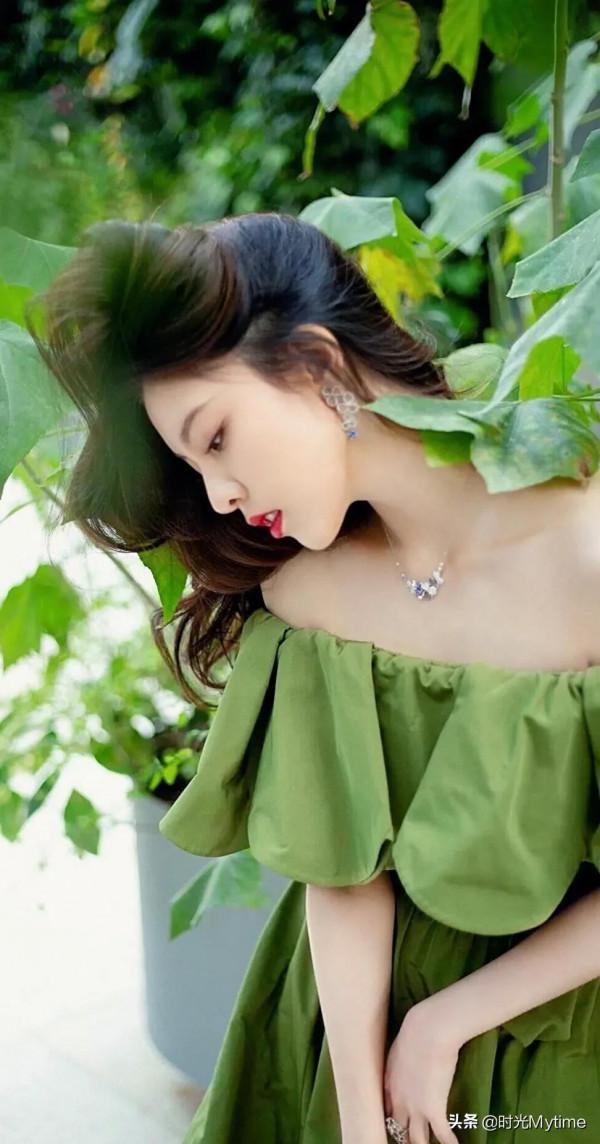 明星桌布：宋妍霏（Cecilia）