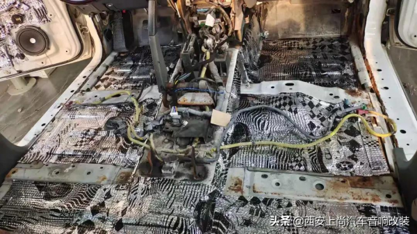 給你一個健康的駕乘環境,三菱帕傑羅升級德國彩虹音響&;全車隔音 給你一個健康的駕乘環境,三菱帕傑羅升級德國彩虹音響&;全車隔音