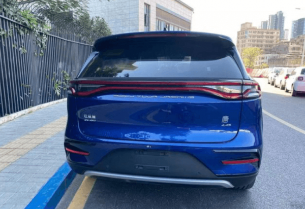 比亞迪新款唐EV無偽路試諜照曝光 續航里程達730km