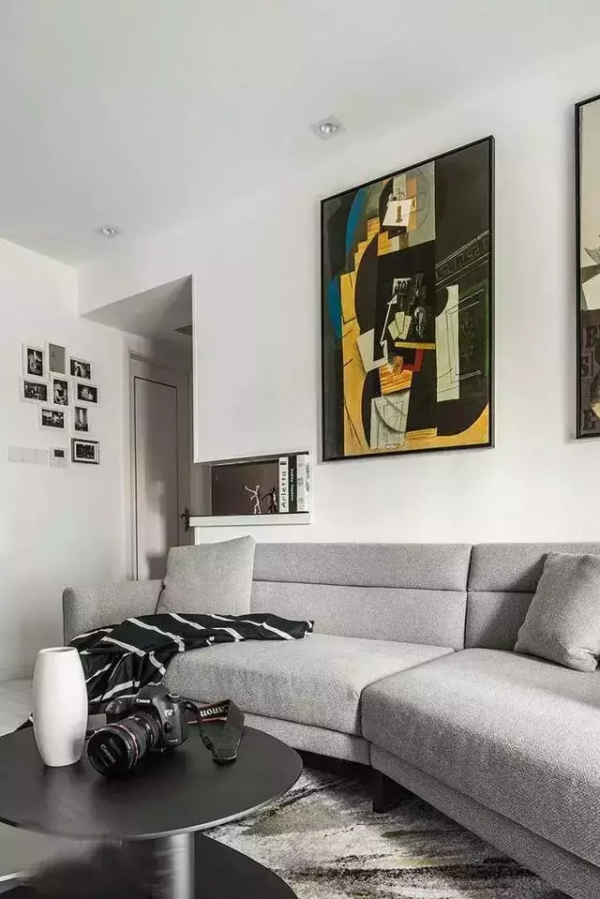 89㎡現代簡約風，大膽的設計，顯得格外溫馨與端莊