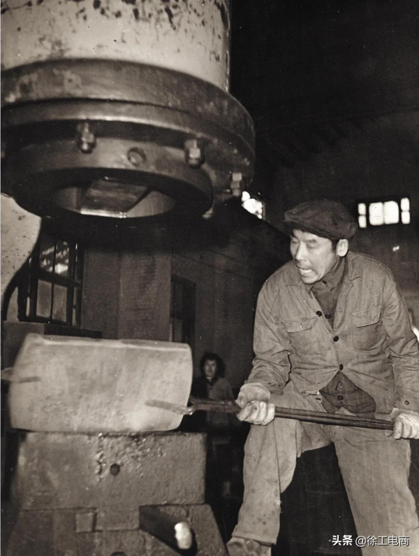 「徐工檔案館」一代傳奇人物掌家忠 「徐工檔案館」一代傳奇人物掌家忠