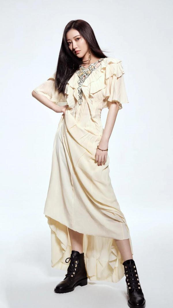 五位女星養眼美圖欣賞，個個都是大美人，你最喜歡誰呢？