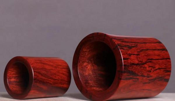 素木含芯！這對紫檀筆筒就是文房用品裡的勞斯萊斯