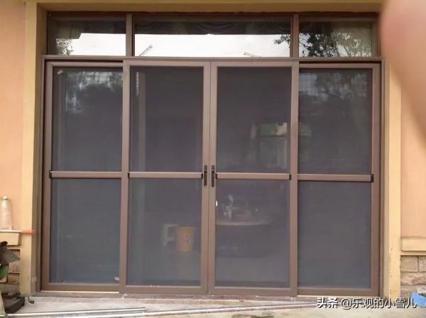 窗紗難清理，方法你也知道幾個，但你知道這些小妙招嗎？