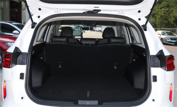 第三代哈弗H6配置豐富，空間寬敞，配1.5T和2.0T，值得入手嗎？