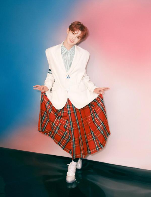 穿長裙、塗指甲油的boy黃明昊，男生還能這麼搭