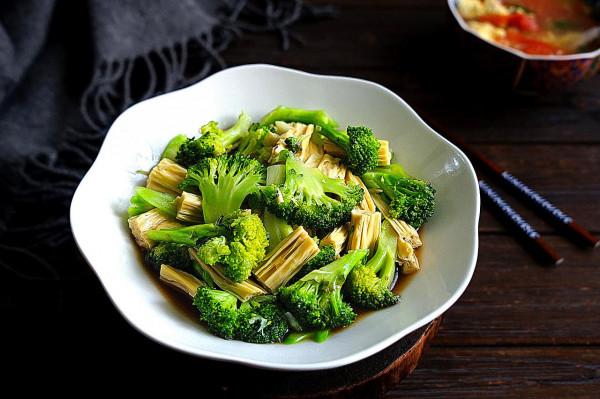 陽春三月，寧可不吃肉也要吃這6種涼拌菜，應季而食，舒坦過春天