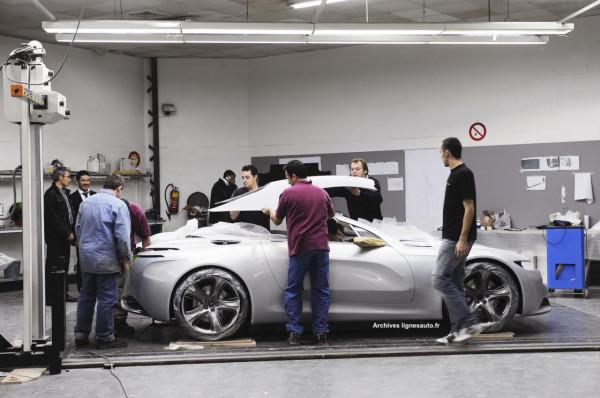 標緻為什麼要更換Logo？