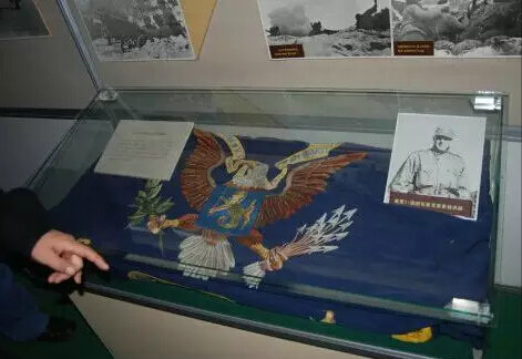 美蘇之間的間諜較量，不用電的竊聽器，在美國大使館掛了八年