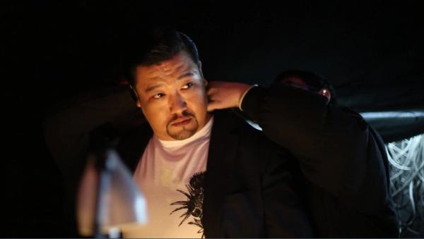 “喜劇人”賈冰：28歲當團長，35歲副處級，37歲辭職後爆紅