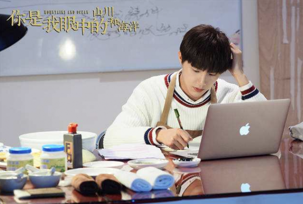 黃聖池：95後運動型男，曾參演《旋風少女》《浪花一朵朵》等