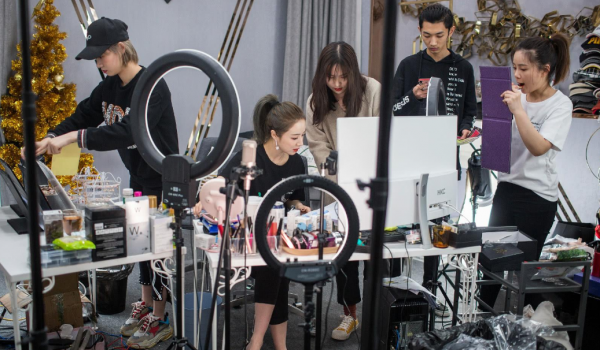 薇婭消失了，但直播電商依然困在佣金圍城裡