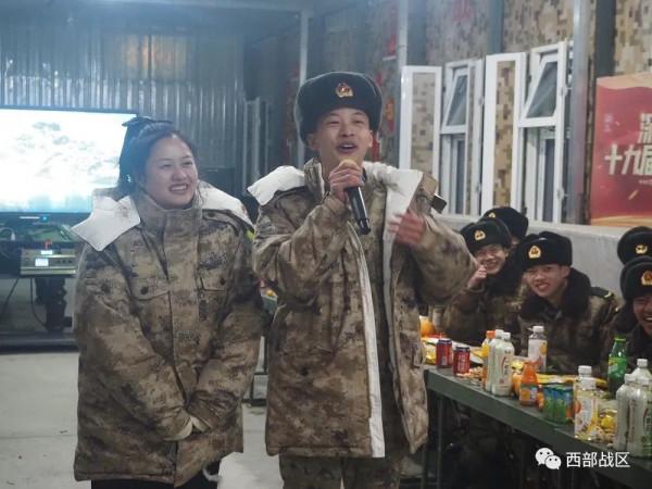 甜出班公湖畔！這是&OpenCurlyDoubleQuote;西海艦隊&rdquo;給&OpenCurlyDoubleQuote;北海艦隊&rdquo;的專屬浪漫&hellip;&hellip;