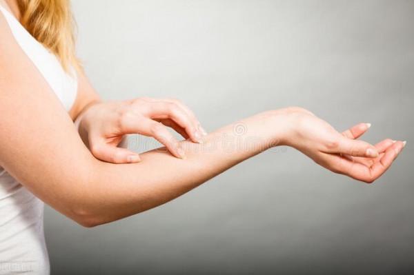 長期電熱壺燒水喝，到底是“養生”，還是“養癌”？別不放在心上