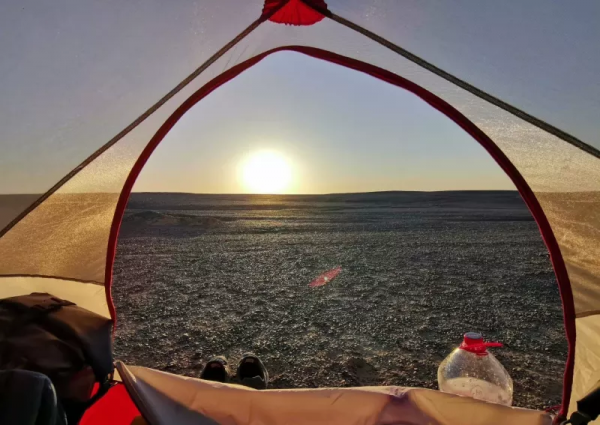 騎行6000公里拍攝大美新疆,被趙立堅cue到的博主是誰? 騎行6000公里拍攝大美新疆,被趙立堅cue到的博主是誰?