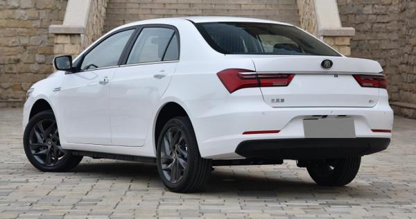 國產新能源緊湊型轎車如何選？大家都看好這兩款，你怎麼看？