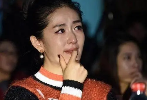 “國際走婚族”楊二車娜姆,求婚法國總統,擅自曝光謝娜戀情 “國際走婚族”楊二車娜姆,求婚法國總統,擅自曝光謝娜戀情