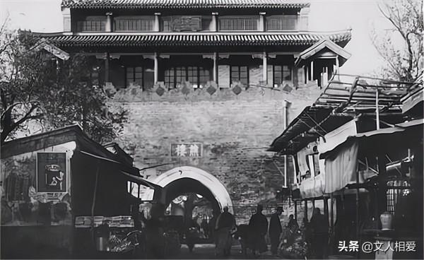 丁盛隻身營救被敵人包圍的二百人,連長感激地說,丁大膽名不虛傳 丁盛隻身營救被敵人包圍的二百人,連長感激地說,丁大膽名不虛傳