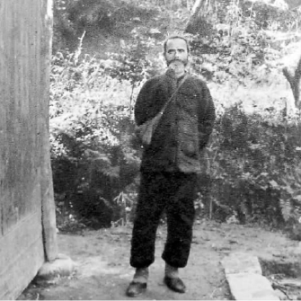 被紅軍劫持的外國傳教士與紅軍軍團長長達半個多世紀的傳奇故事