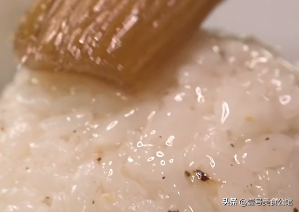 芝士風味的香烤玉米飯糰,外焦裡嫩,美味營養,家人愛吃的美食 芝士風味的香烤玉米飯糰,外焦裡嫩,美味營養,家人愛吃的美食