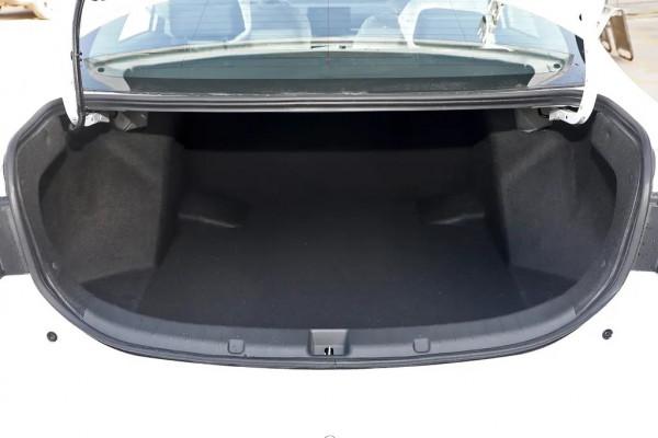 比亞迪秦對比吉利遠景！家用車如何選擇？