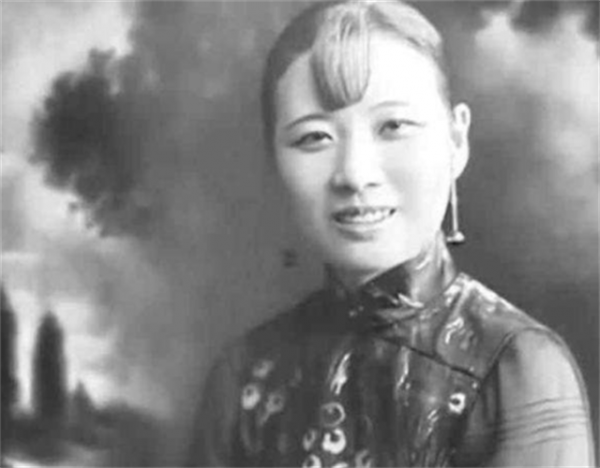 蔣介石死後，晚年的宋美齡在美國靠什麼生活