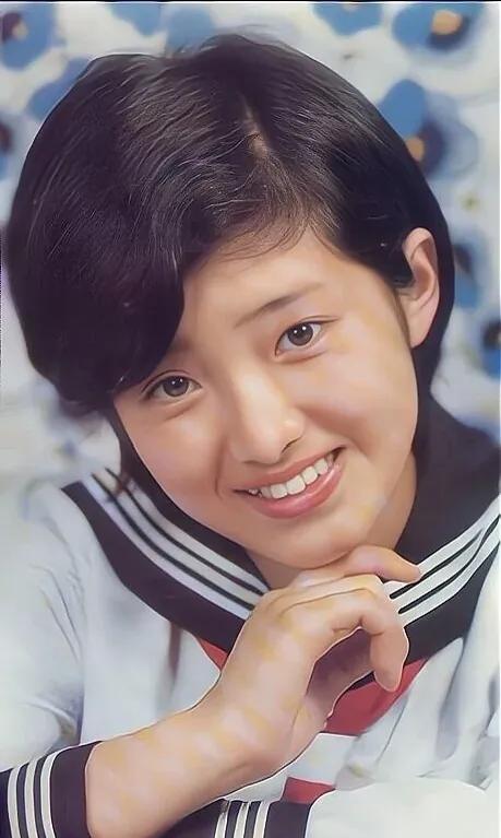 為愛隱退的日本熒幕女神山口百惠