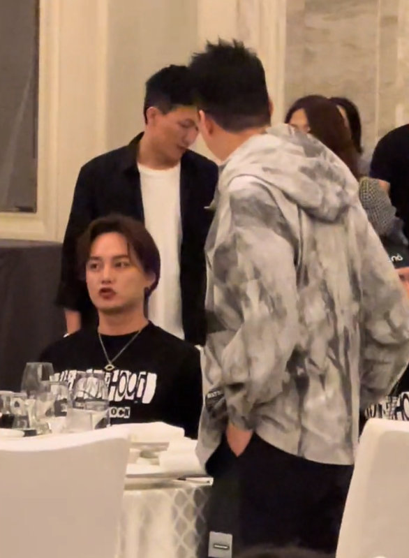 《披荊斬棘的哥哥》慶功宴現場照曝光 蔡少芬張晉形影不離 張智霖袁詠儀成氣氛擔當 《披荊斬棘的哥哥》慶功宴現場照曝光 蔡少芬張晉形影不離 張智霖袁詠儀成氣氛擔當