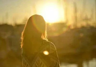 自從那件事之後，我的生活就徹底安靜下來，開始慢慢換了一種性格