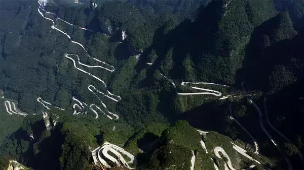 世界上最驚險的道路