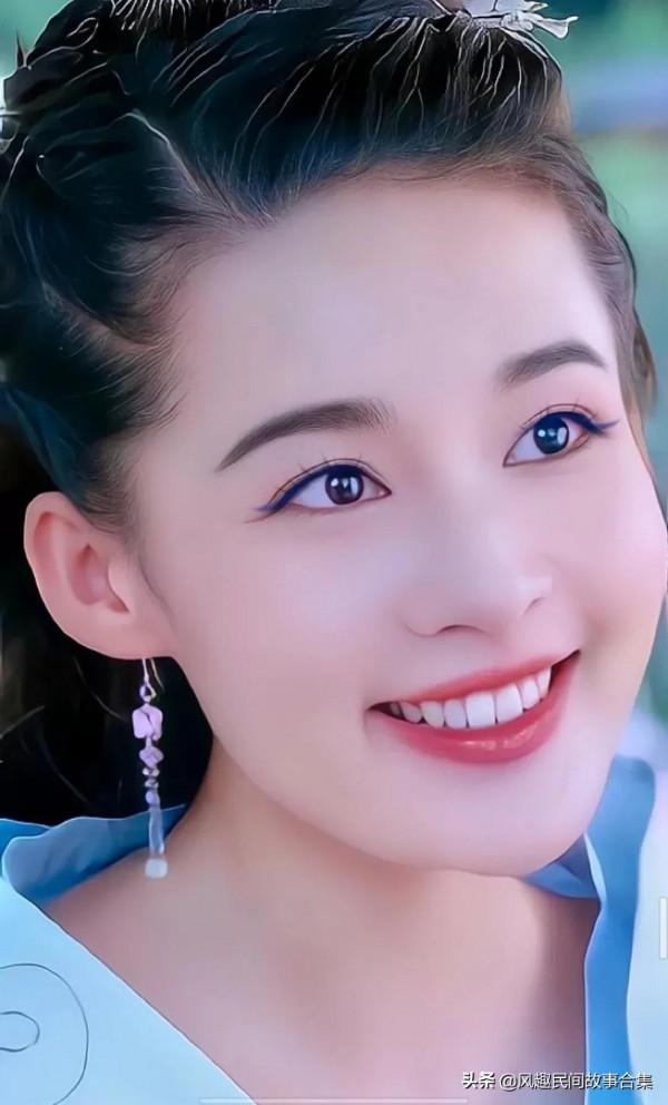 李沁氣質優雅百看不厭