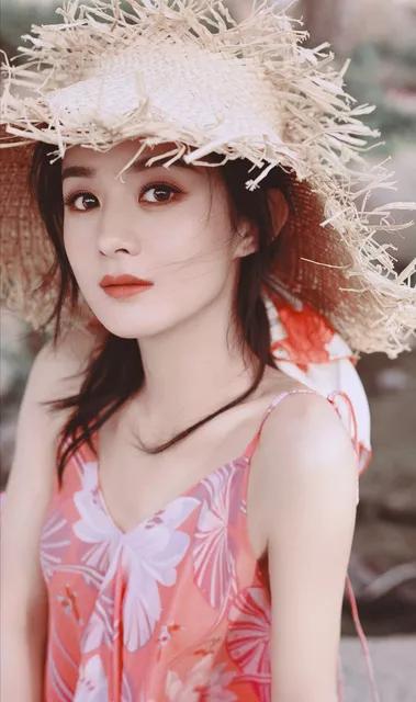 趙麗穎美照一冊，欣賞