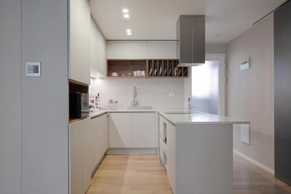 三口之家的106㎡學區房，屋主每天收拾乾淨，看著舒適住著也很爽