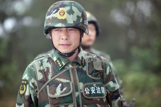 王挺：半路做演員，被批演技不成熟，今在《夜&CenterDot;花火》中演男一號