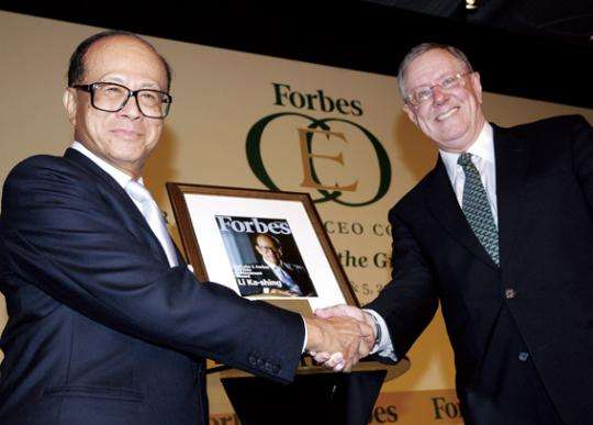 類似於李嘉誠這樣的大亨近些年為什麼不常在大眾面前活躍