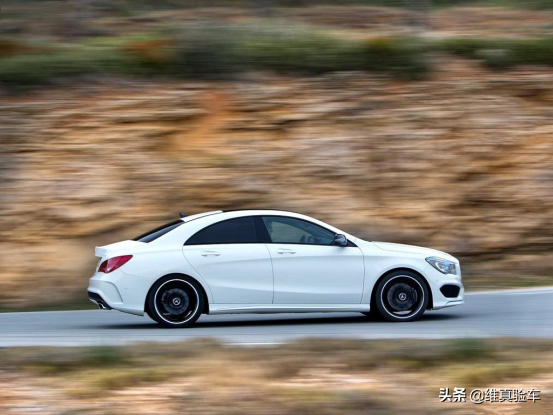 7年車齡的賓士CLA貶值20多萬,白色車身在檢測師眼中逐漸“變黑” 7年車齡的賓士CLA貶值20多萬,白色車身在檢測師眼中逐漸“變黑”