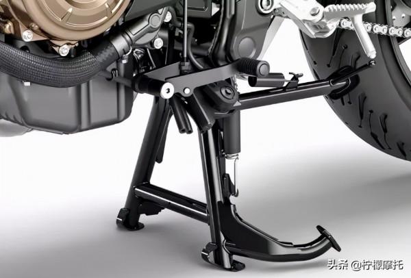 本田新款CB500F運動街車介紹... 本田新款CB500F運動街車介紹...