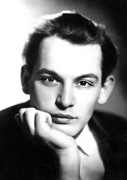 懷念2021年去世的十位老藝術家 吳孟達68歲 楊在葆王景愚李志輿85歲 懷念2021年去世的十位老藝術家 吳孟達68歲 楊在葆王景愚李志輿85歲