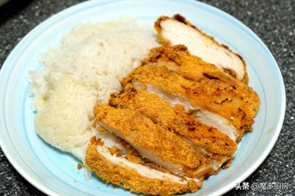 媽媽做飯就是香，今天安排咖哩南瓜雞排飯，小學生到家就光碟