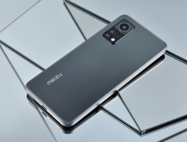 買手機的人看過來，內行人告訴你兩千價位段機型的優缺點