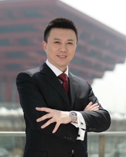 《新聞聯播》潘濤:45歲北漂勇闖央視,風光背後是妻子無私的奉獻 《新聞聯播》潘濤:45歲北漂勇闖央視,風光背後是妻子無私的奉獻