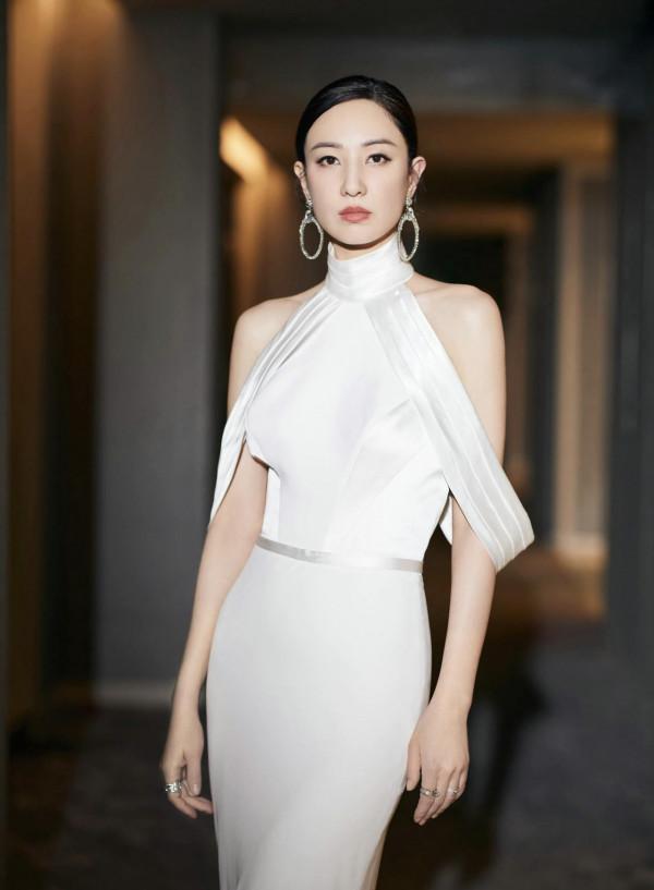 鄭希怡 ​​​美圖寫真集