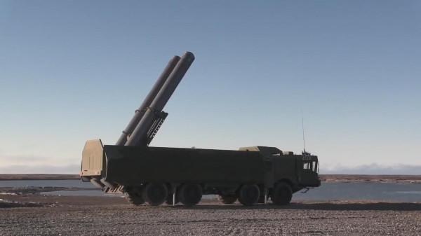 美軍再入黑海挑釁，20餘架俄戰機起飛反擊！同時架上遠端反艦導彈